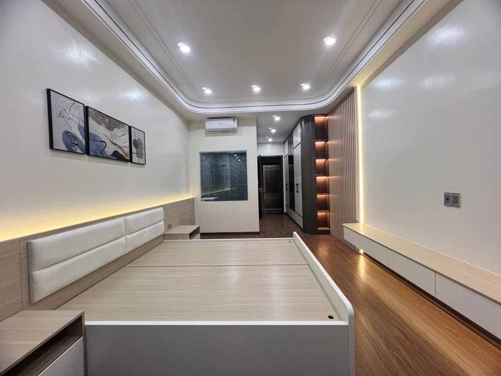 💥💥💥 NHÀ MỚI KONG, 15m RA PHỐ #NGUYỄNVĂNCỪ - LONG BIÊN - Ô TÔ VÀO NHÀ - #THANGMÁY - CHÀO 9,x TỶ - Ảnh 1