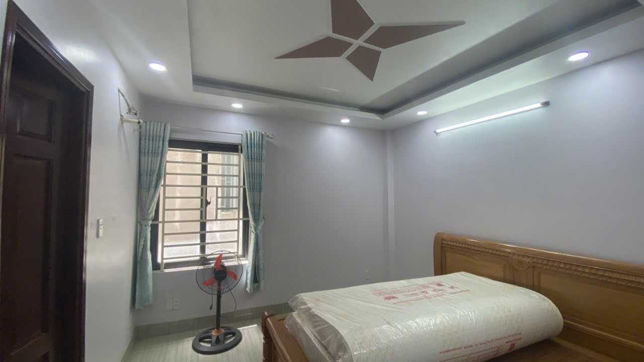 Bom Tấn nhà xưởng Đ số 5 BHH gần Aeon Tân Phú hẻm 10m 332m2,3Tầng 25 tỷ - Ảnh 3