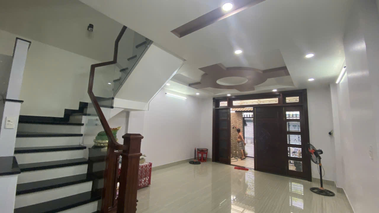 Bom Tấn nhà xưởng Đ số 5 BHH gần Aeon Tân Phú hẻm 10m 332m2,3Tầng 25 tỷ - Ảnh 2
