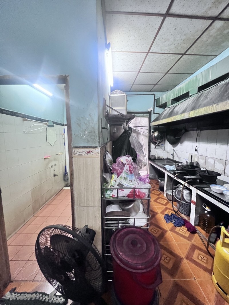 Bán nhà 96m² mặt tiền Tân Phú 13.5 tỷ kinh doanh sầm uất - Ảnh 2