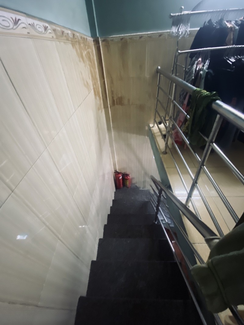 Bán nhà 96m² mặt tiền Tân Phú 13.5 tỷ kinh doanh sầm uất - Ảnh 4