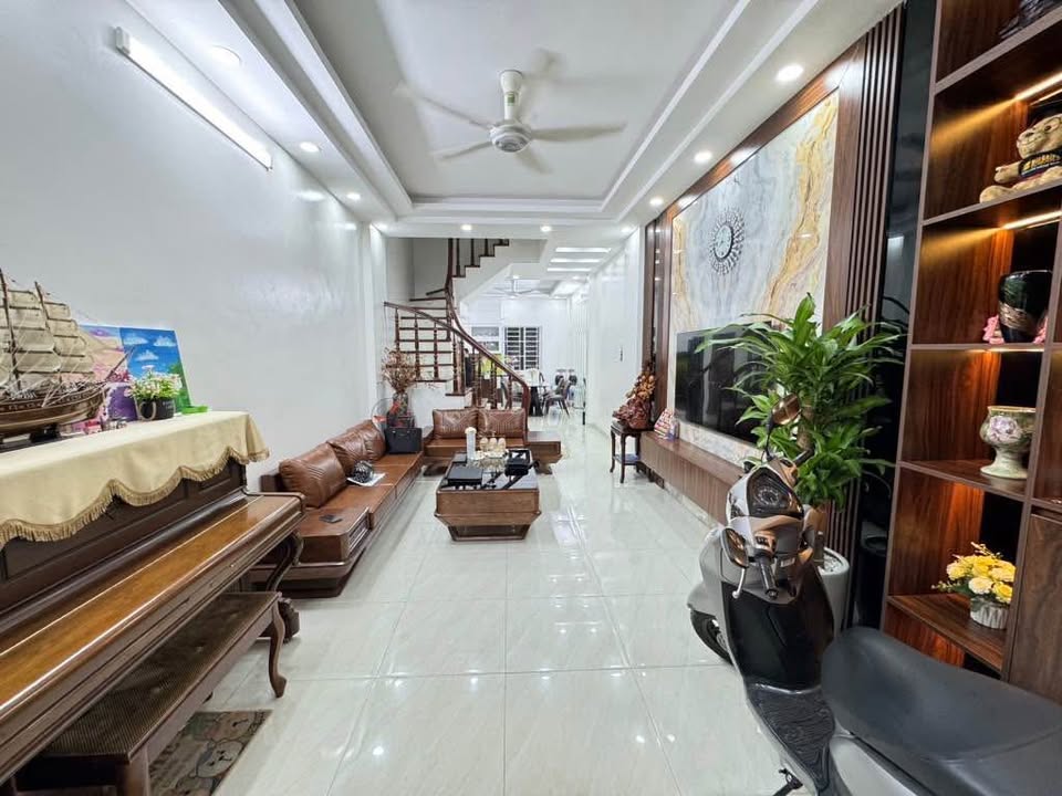 BÁN NHÀ 3 TẦNG, HẺM XE HƠI, NGAY NGÃ SÁU CỘNG HÒA -  QUẬN 10, 4.1x12m, GIÁ 10.9 TỶ - Ảnh 1