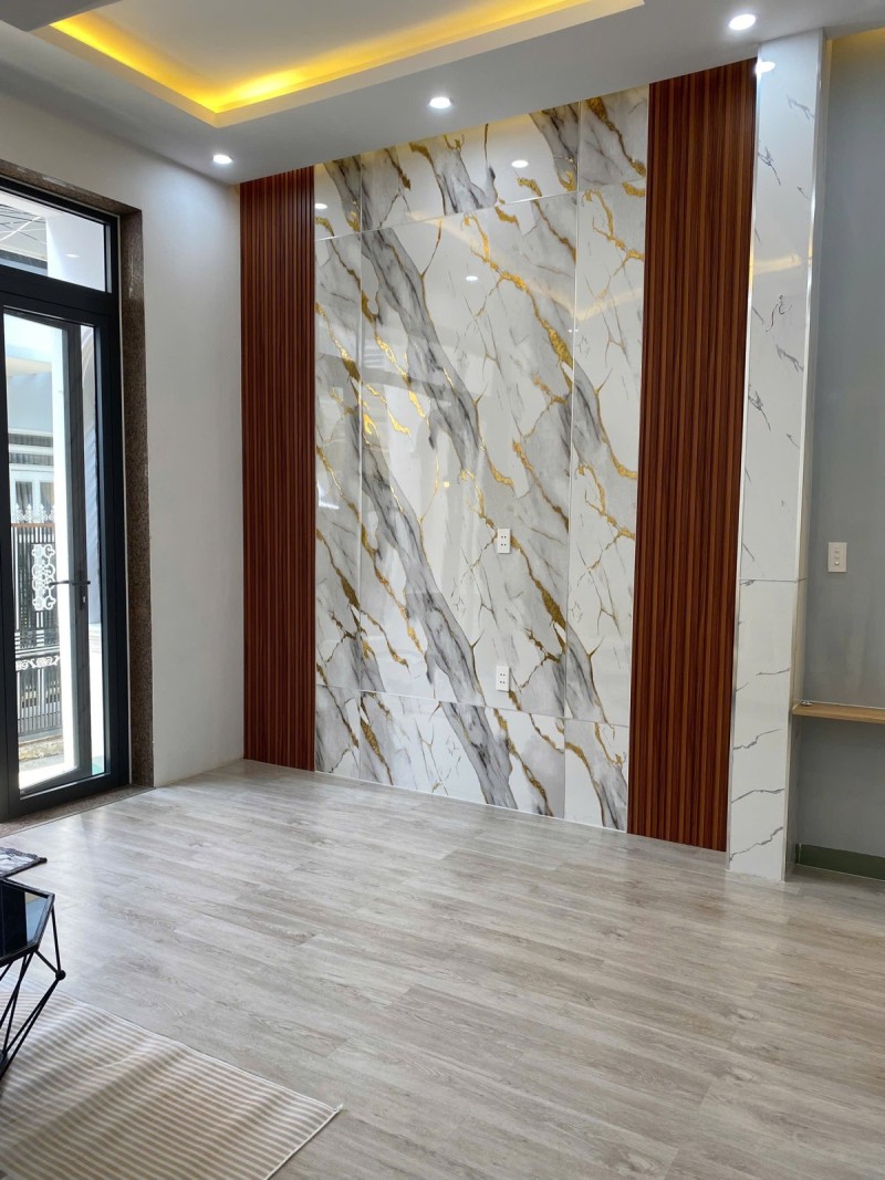♪ Nhà sát MT Trưng Nữ Vương,  Ô tô đậu 20m, 46m2, 3 tầng, 4PN, 3.x tỷ - Ảnh 1
