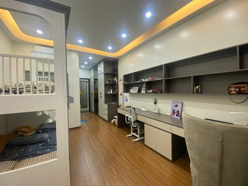 NHÀ ĐẸP NGUYỄN SƠN 45M, 7T, MT4M, THANG MÁY, KD, GARA, Ô TÔ TRÁNH, THÔNG, AN SINH TUYỆT VỜI. - Ảnh 1