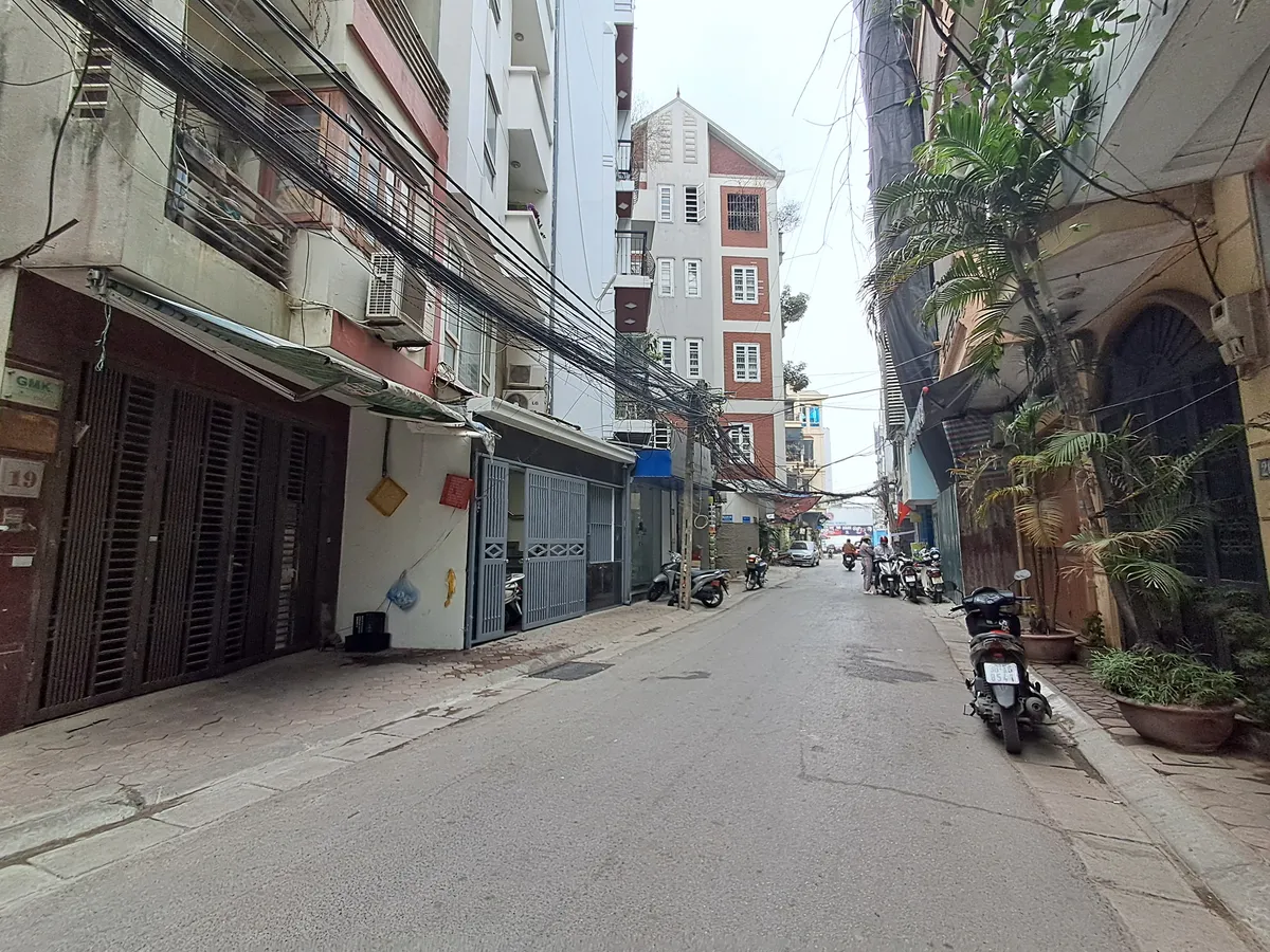 Bán Nhà Pháo Đài Láng. Đống Đa. Ô Tô. DT 69m2. MT 4m. 5 Tầng. Giá 23,4 Tỷ. - Ảnh 2