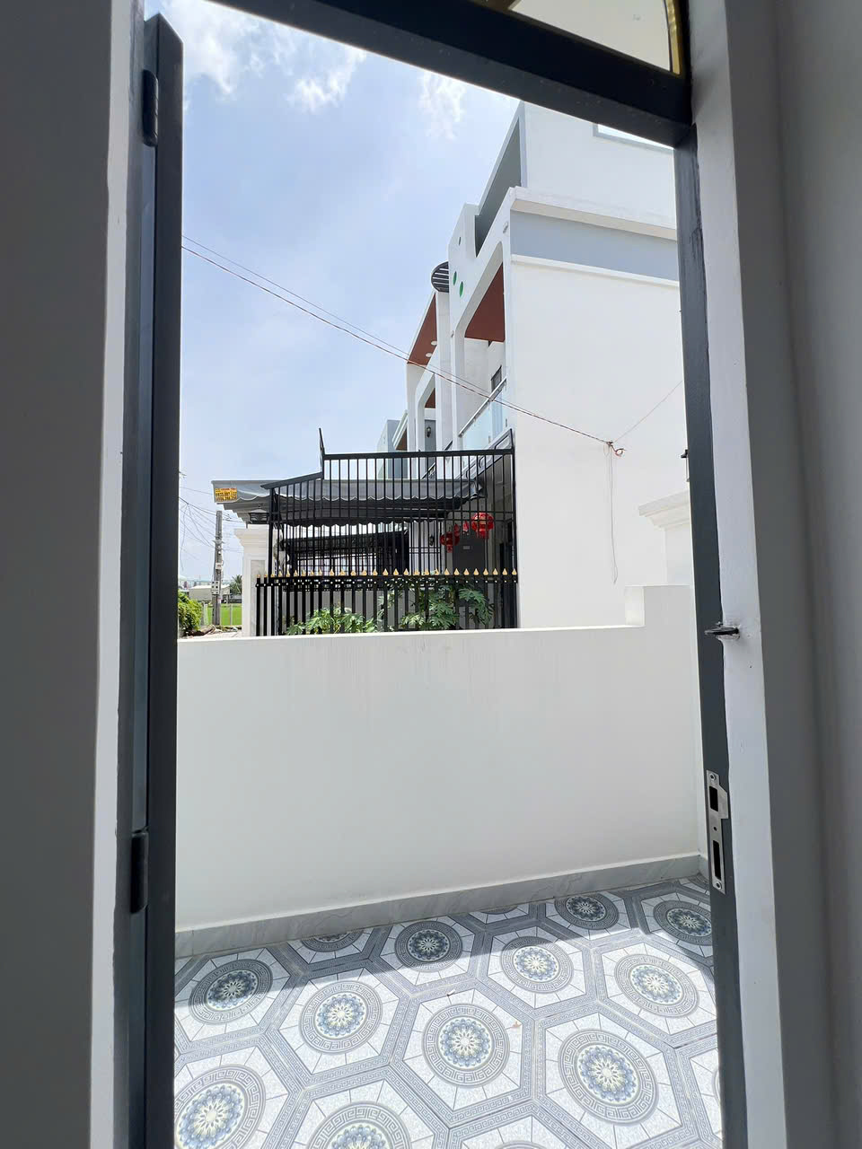 VILLA ĐÁNG XUỐNG TIỀN - Ảnh 4