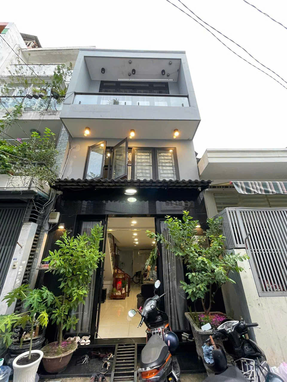 Bán nhà đẹp hẻm oto Ngay Tô Hiệu quận Tân Phú 4 x 13- 3 tang chỉ 5.7 ty tl - Ảnh chính