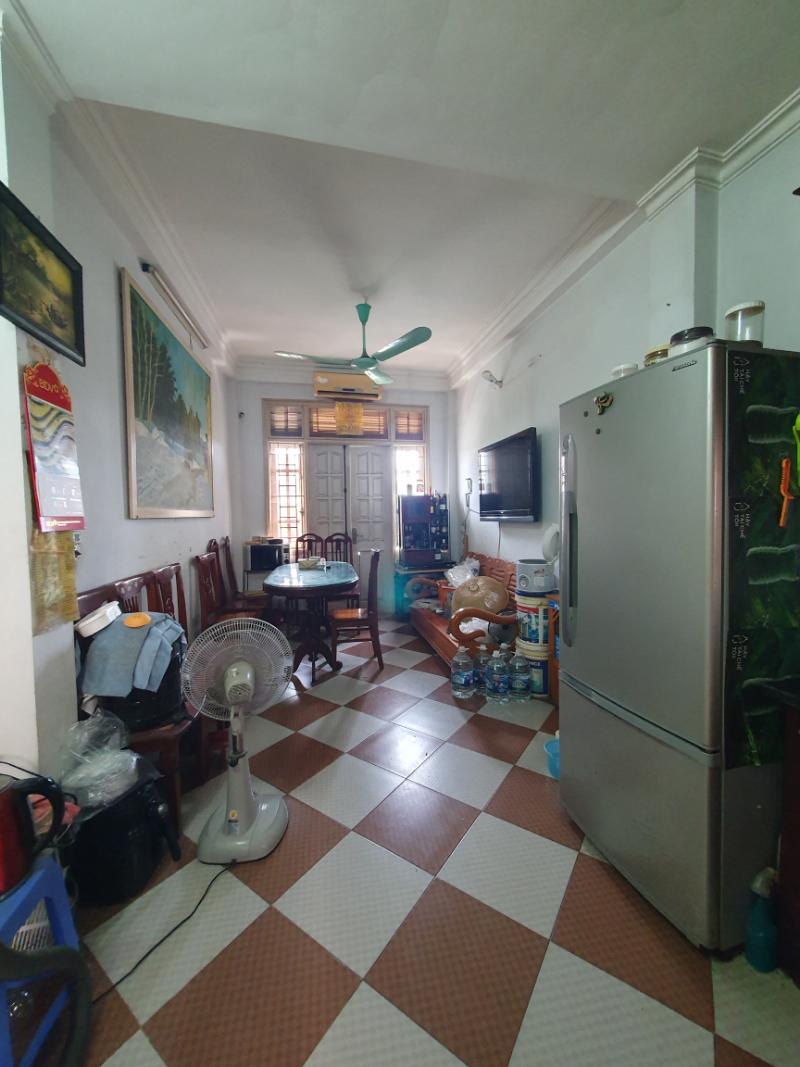 Bán nhà mặt phố, Cầu Giấy, 33m2, nở hậu, 5 tầng, chỉ 14.9 tỷ - Ảnh 1