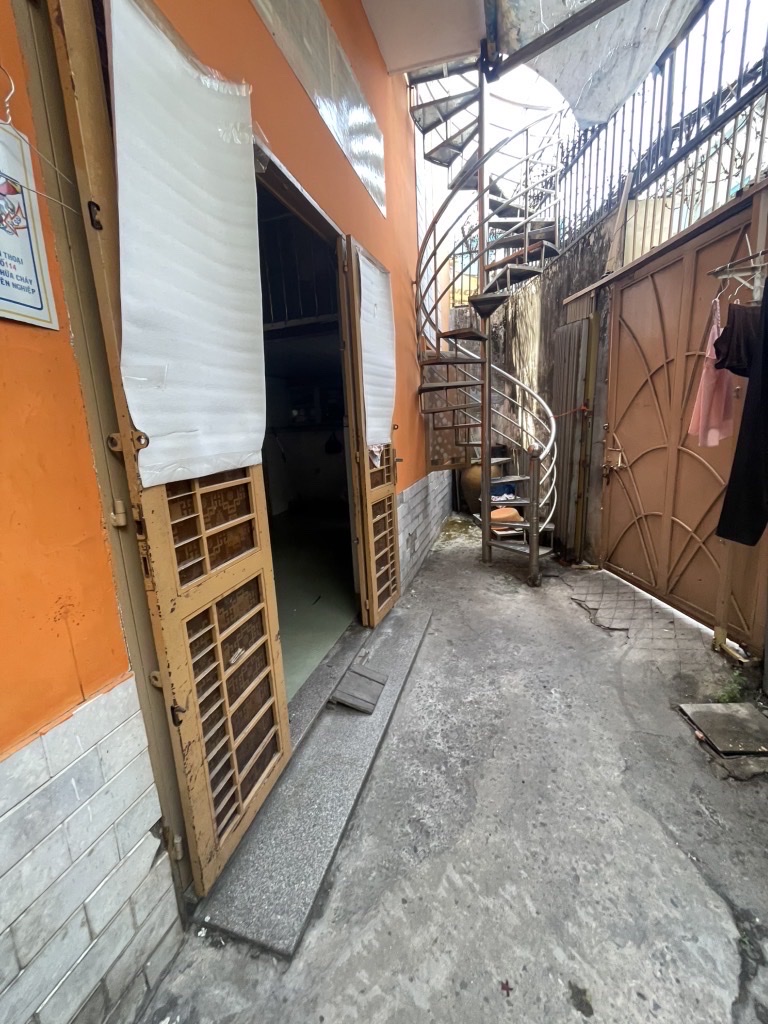 CHỦ THIỆN CHÍ BÁN NHÀ 2 MẶT TIỀN ĐUONGÀ ĐOÀN VĂN BƠ VÀ NGUYÊN TẤT THÀNH- XE HƠI ĐẬU CỬA- THÔNG QUA - Ảnh 2