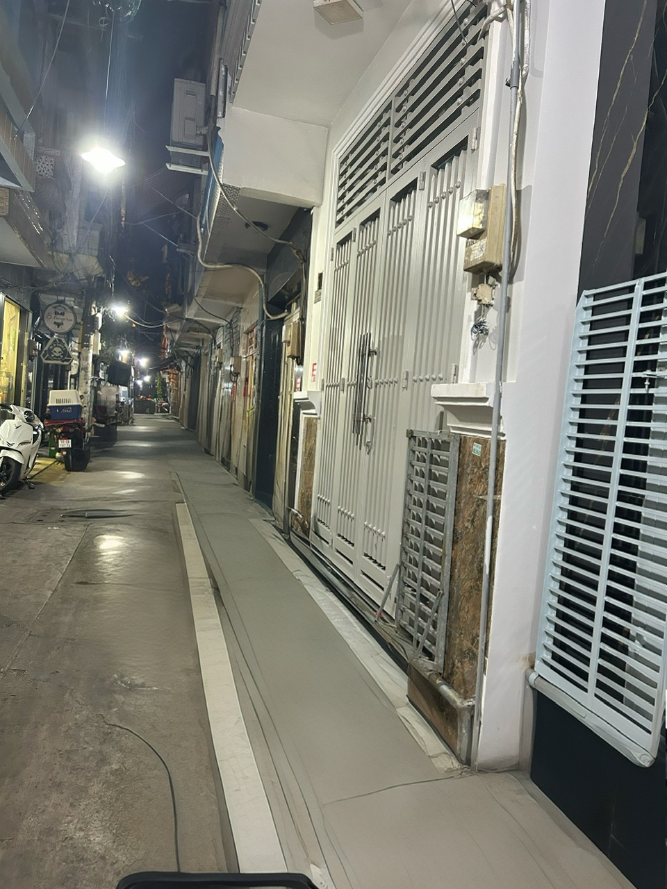 BÁN NHÀ KHU ĐƯỜNG SÔ ĐƯỜNG ĐOÀN VĂN BƠ - CHỈ VÀI BƯỚC CÓ XE HƠI CẢ 2 HƯỚNG RA- THÔNG RA VĨNH KHÁNH, - Ảnh 1