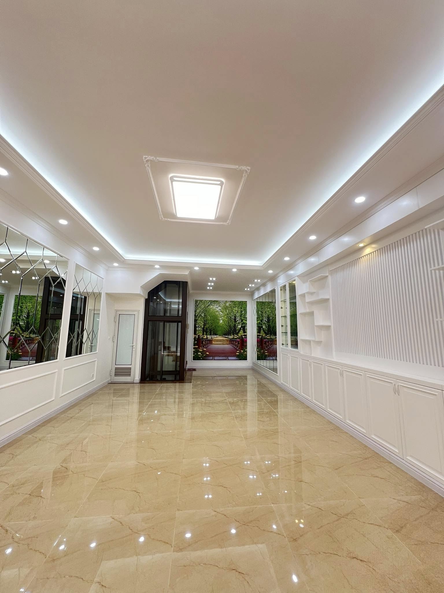 NHÀ ĐẸP PHỐ ĐÔNG QUAN CẦU GIẤY - LUXURY - THANG MÁY -SĐCC - LH:EM PHÚ - CALL: 0969577586 - Ảnh 4