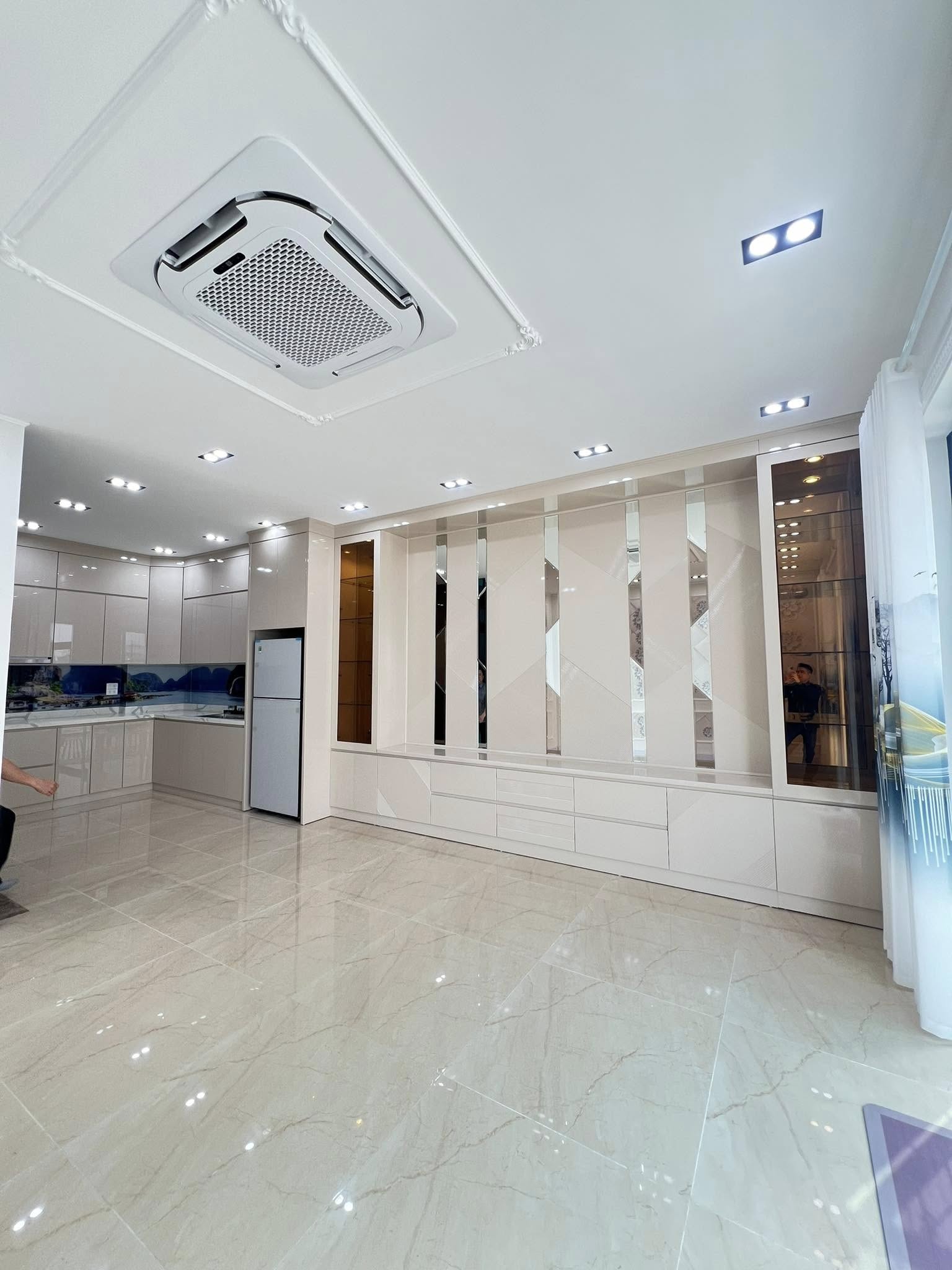 NHÀ ĐẸP PHỐ ĐÔNG QUAN CẦU GIẤY - LUXURY - THANG MÁY -SĐCC - LH:EM PHÚ - CALL: 0969577586 - Ảnh 3