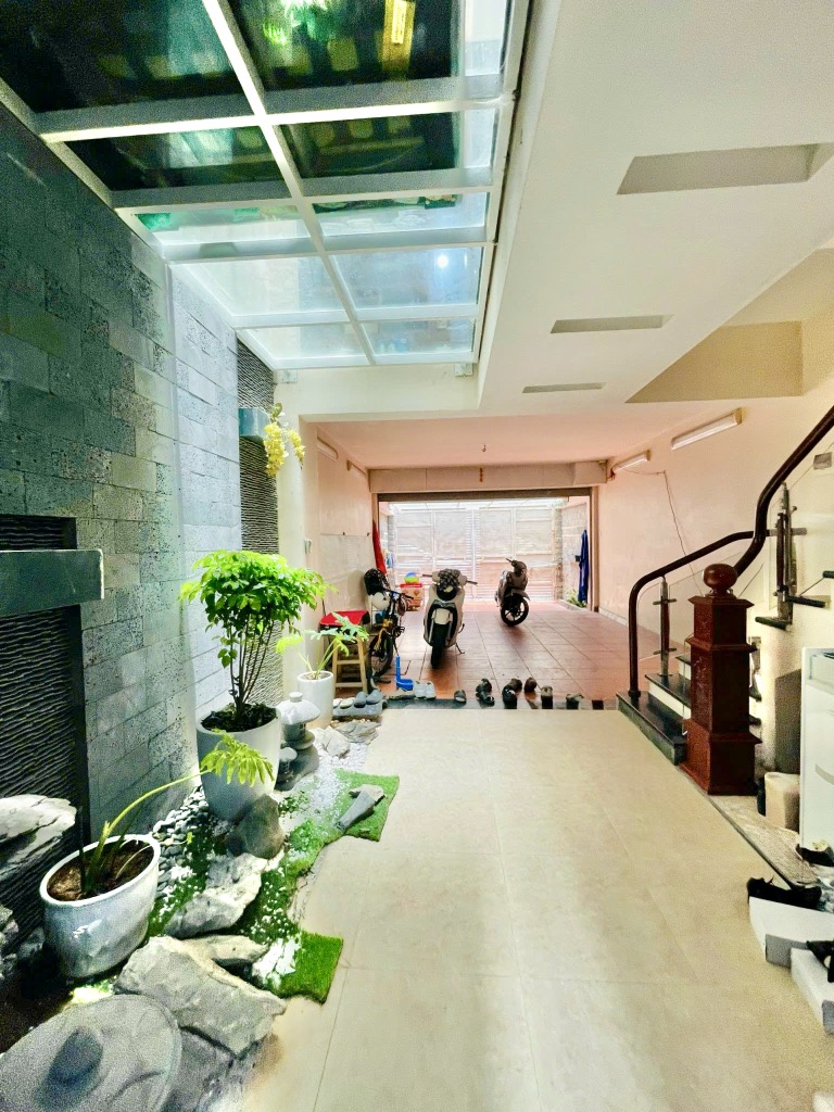 Hoàng Văn Thái 100m, thủ phủ gia tộc, 2 thoáng tọa long hướng thủy - Ảnh 2