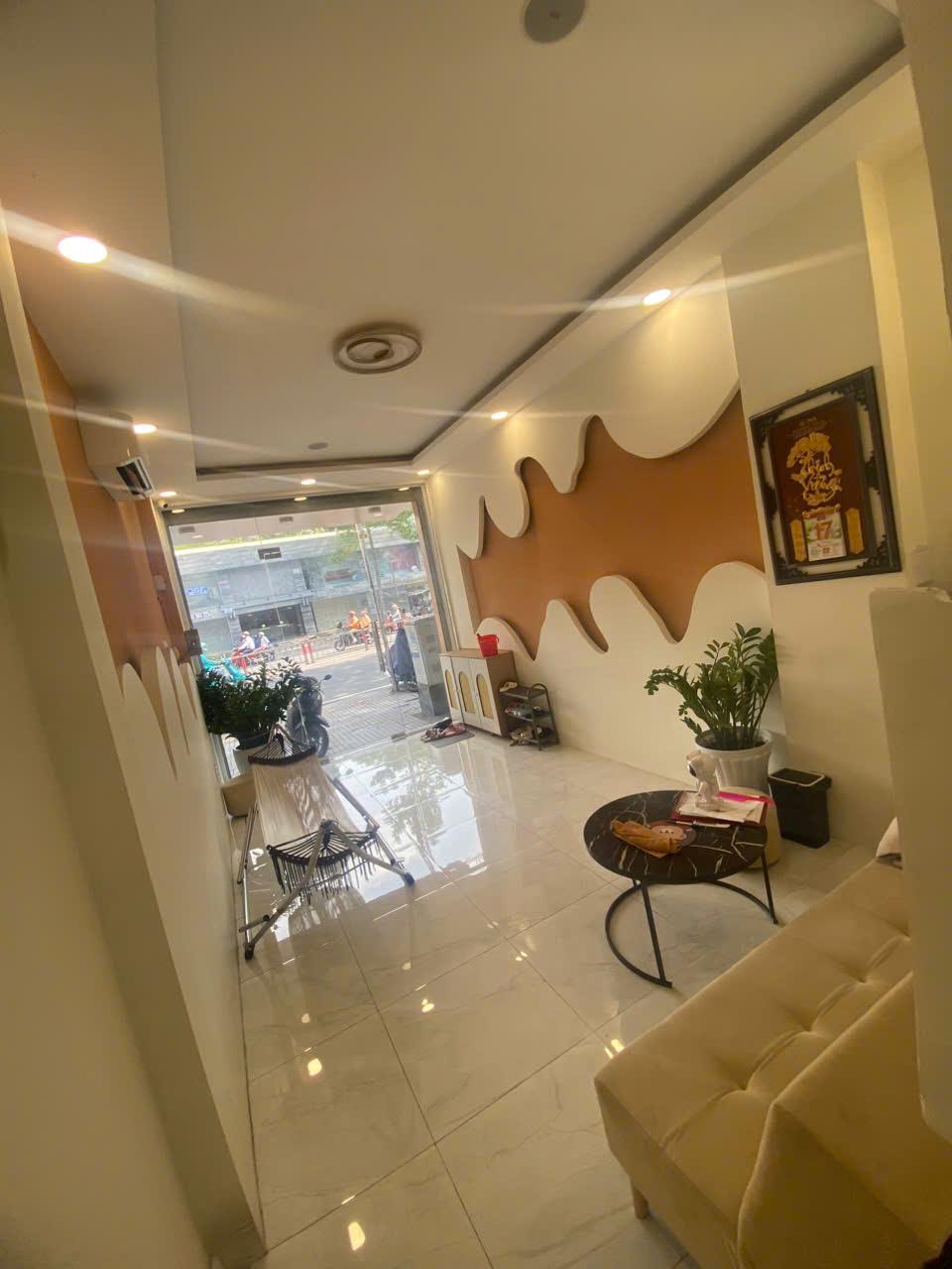 Bán nhà mặt tiền đường 3/2, quận 10 kết cấu 4 tầng chỉ 23.5 tỷ còn TL - Ảnh 3
