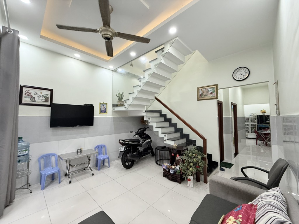 NHÀ ĐẸP QUANG TRUNG GV - NGAY KHU TRUNG TÂM QUẬN - HXH THÔNG - 55M²(4.2x13) - 2 TẦNG NHỈNH 6 TỶ - Ảnh 2