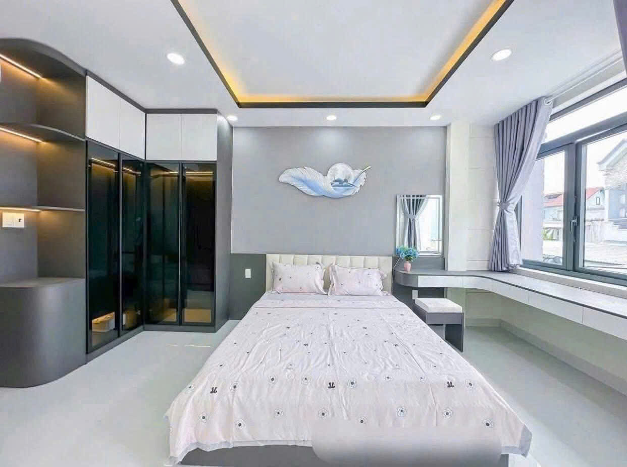 ngôi nhà MƠI, HẺM THÔNG gọn KDBB - 3 TẦNG, NGUYỄN VĂN QUỲ Q7 - FULL NỘI THẤT đẳng cấp, CHỈ 7,47  TỶ - Ảnh 2