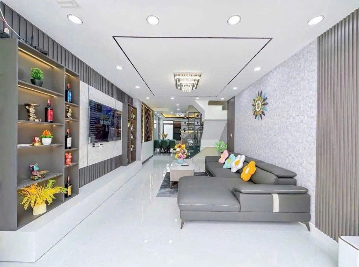ngôi nhà MƠI, HẺM THÔNG gọn KDBB - 3 TẦNG, NGUYỄN VĂN QUỲ Q7 - FULL NỘI THẤT đẳng cấp, CHỈ 7,47  TỶ - Ảnh chính