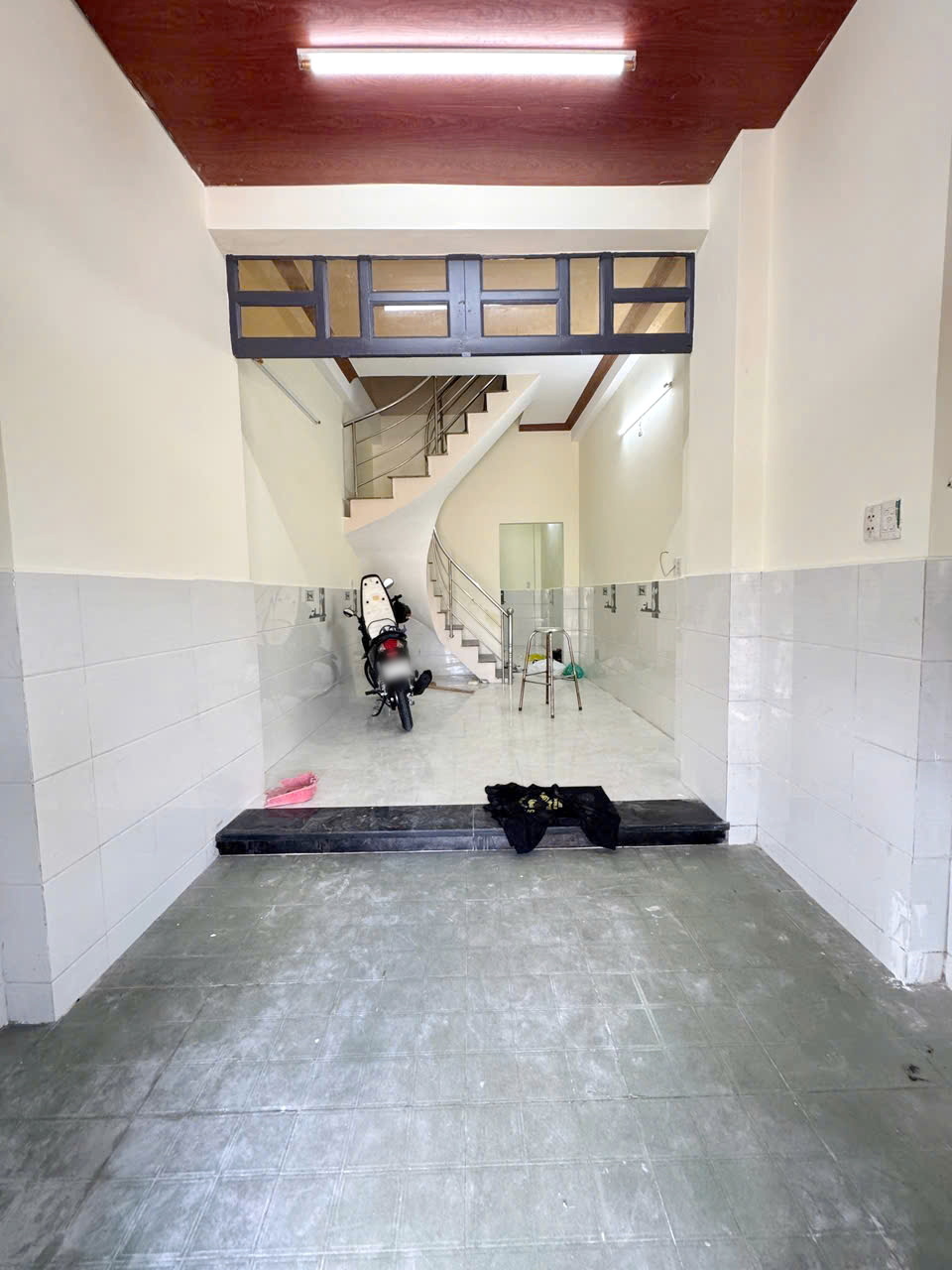 Bán nhà 2 tầng mặt tiền Bến Bình Đông P15Q8. Giá: 5.5 tỷ - Ảnh chính