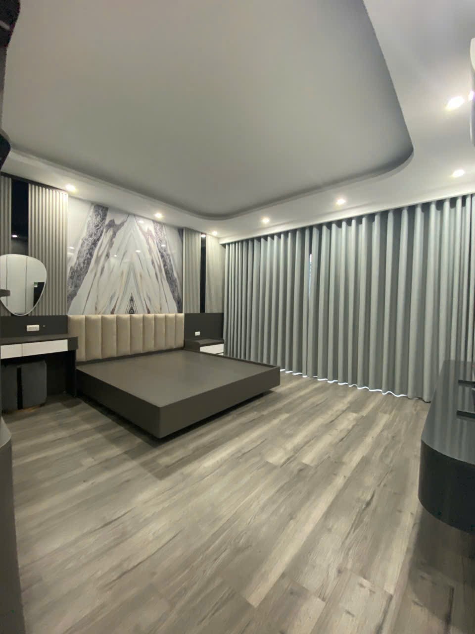 BÁN NHÀ ĐẸP HOA LÂM LONG BIÊN - HIẾM, ĐẸP, ĐẲNG CẤP, THANG MÁY ĐỜI MỚI - KINH DOANH ĐỈNH - Ảnh 1