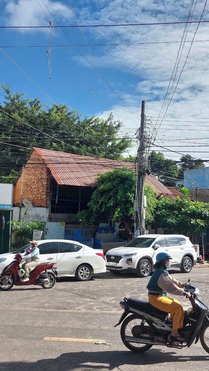 Bán nhà mặt tiền Hoàng Hoa Thám – Ngay chợ LaGi trung tâm thị xã – 8x20m – Giá chỉ 6.3 Tỷ - Ảnh 1