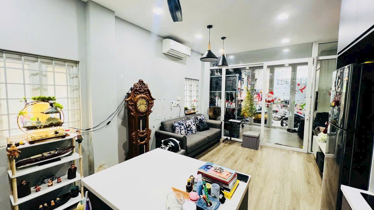 Quận 5Nhà Mới Đẹp Full Nội Thất-HXH 2 Căn Ra MT Trần Hưng Đạo 49m 3PN Chỉ 7.8Tỷ CHỐT GẤP - Ảnh 4