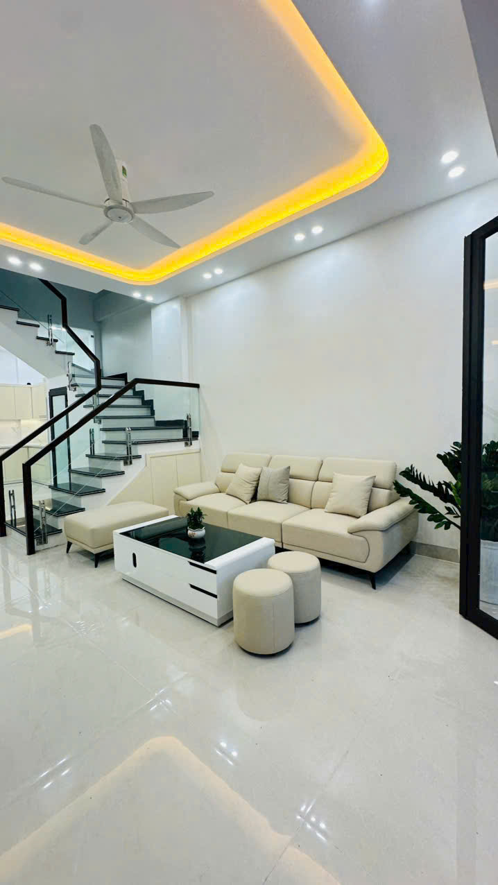 BÁN NHÀ 3 TẦNG MỚI XÂY – Ô TÔ ĐỖ CỬA – GẦN CHUNG CƯ HOÀNG HUY AN ĐỒNG - Ảnh 2