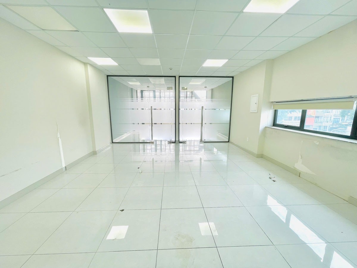 CHO THUÊ NHÀ MẶT PHỐ 3/2, Q.10, 8 TẦNG, 800 M2, 170TR/THÁNG - Ảnh 2