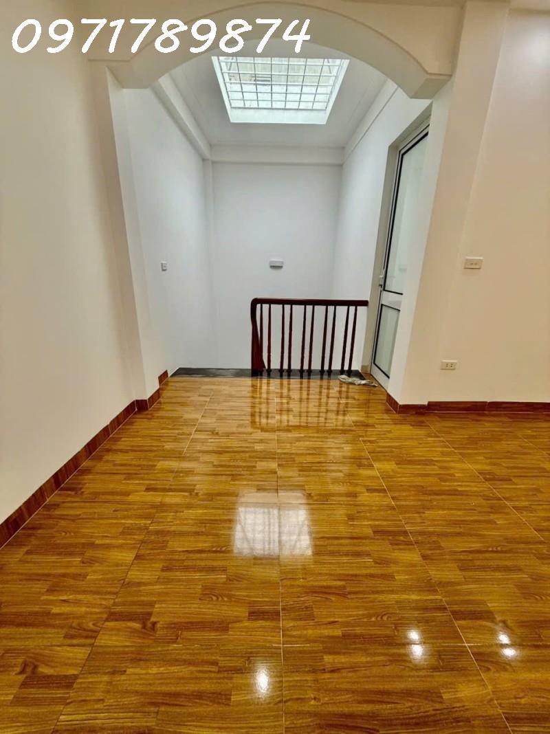 🏡 Bán Nhà Kim Giang, Thanh Trì – 44m², 4T, 5.7m Mặt Tiền – Chỉ 8 Tỷ – xe con Đỗ Cổng - Ảnh 1
