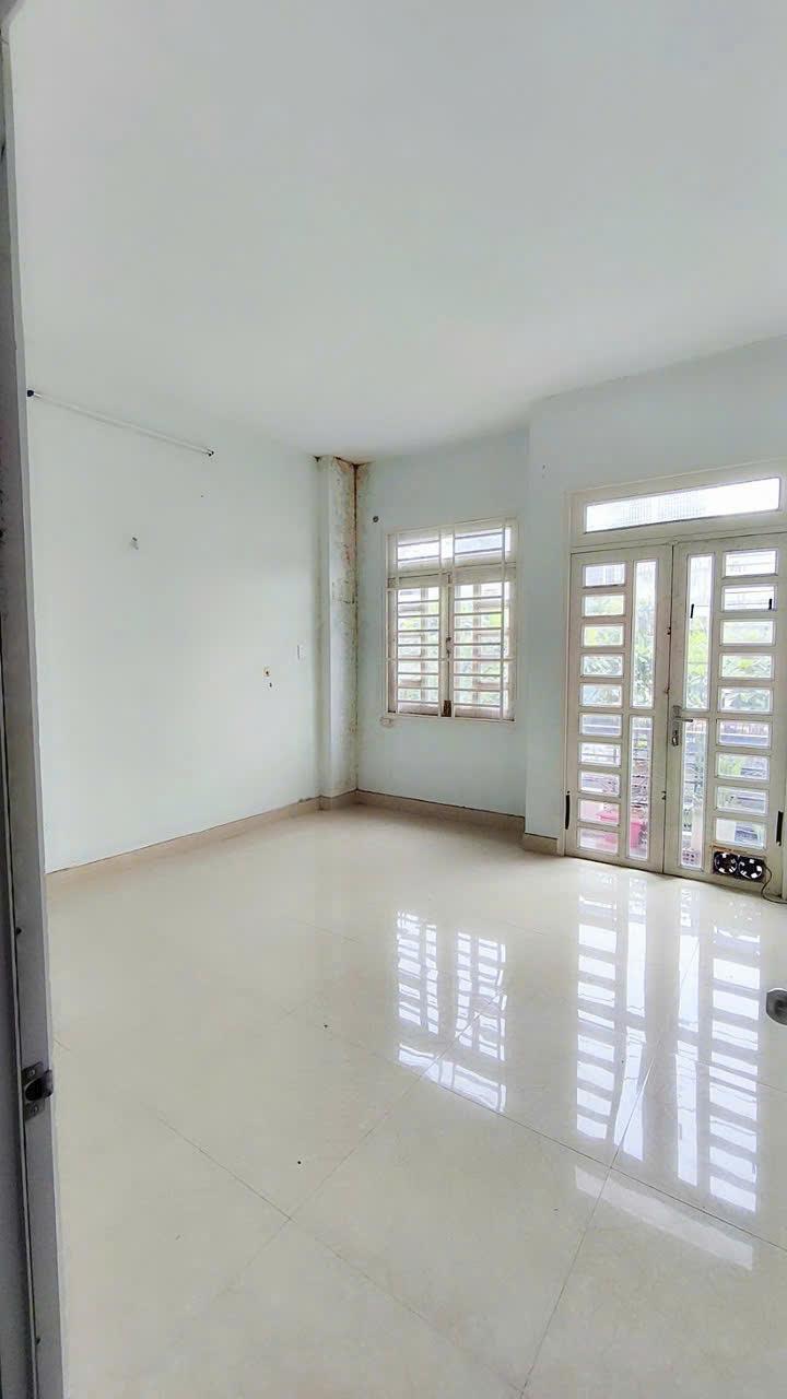 **Giá Chính Chủ 6Tỷ Nhỉnh_ Căn góc Hẻm 6m,4 Tầng An Dương Vương Thông Trần Phú Q5 - Ảnh 3