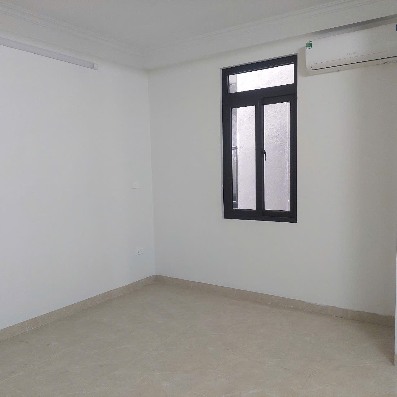 Chính chủ cần bán nhà riêng xây 4 tầng một tum, ngõ rộng 2m cách đường ô tô 100m tại Cầu Bươu, - Ảnh 2