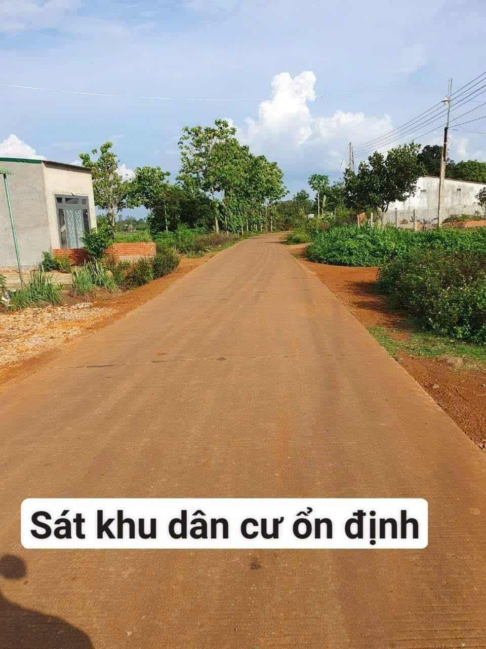CHÍNH CHỦ GỬI BÁN 3 LÔ ĐẤT LIỀN KỀ – MẶT TIỀN BÊ TÔNG LIÊN XÃ QUẢNG HIỆP - EAHDING, CƯ' M GA, ĐĂK - Ảnh 1