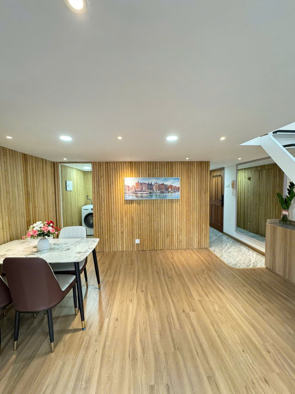 Cần cho thuê căn hộ Hưng Vượng 1, PMH, Q7, DT 69m2, TK 2PN nhà mới đẹp, giá chỉ 12,5 triệu - Ảnh 1