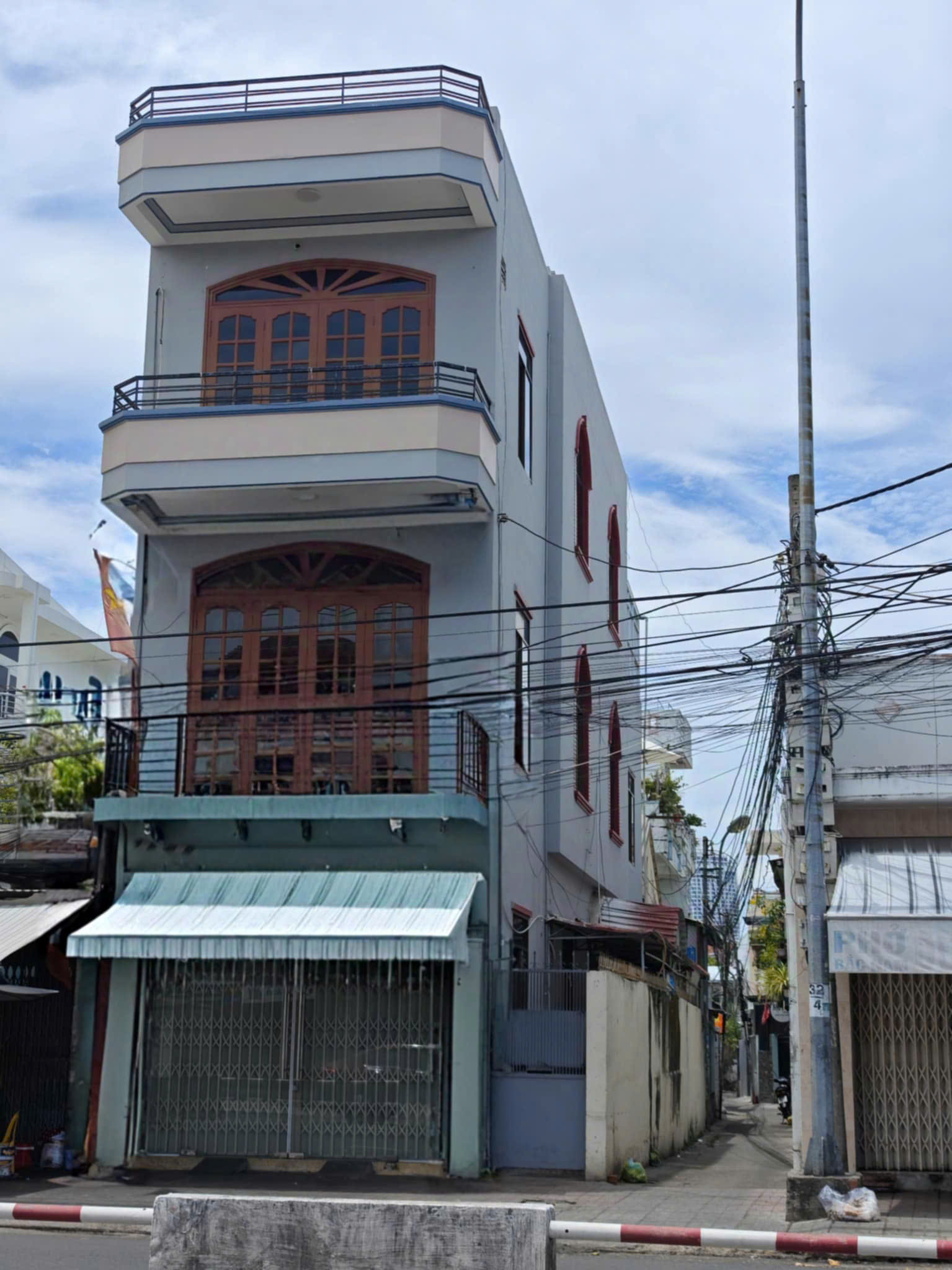 Cho Thuê Nhà Nguyên Căn 3 Tầng Lê Hồng Phong gần siêu thị Coopmart ( căn góc Kinh Doanh )<br>🌾 Giá - Ảnh chính