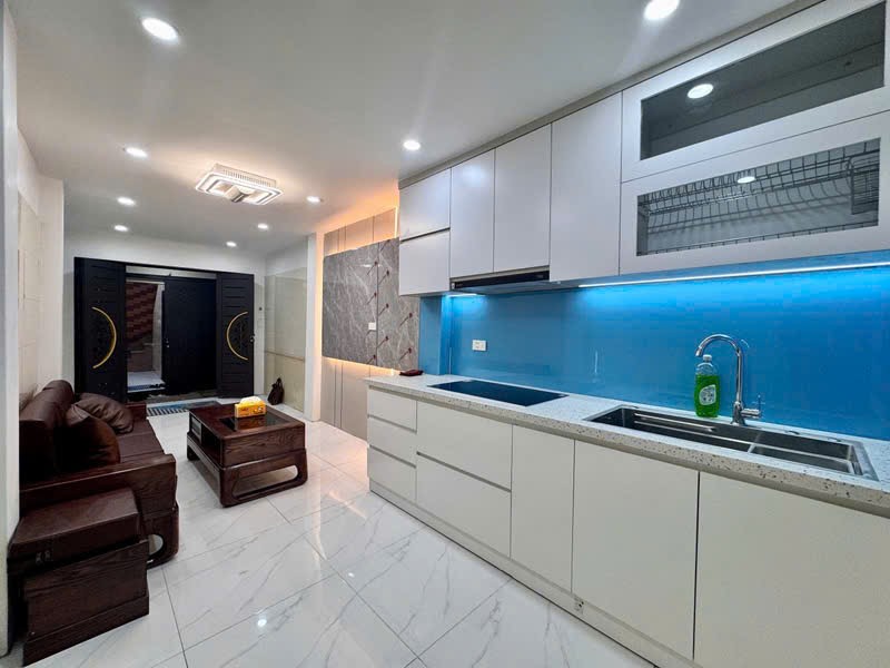 Trung tâm Ba Đình, nhỏ tiền, tiện ích ngập tràn - Ảnh chính