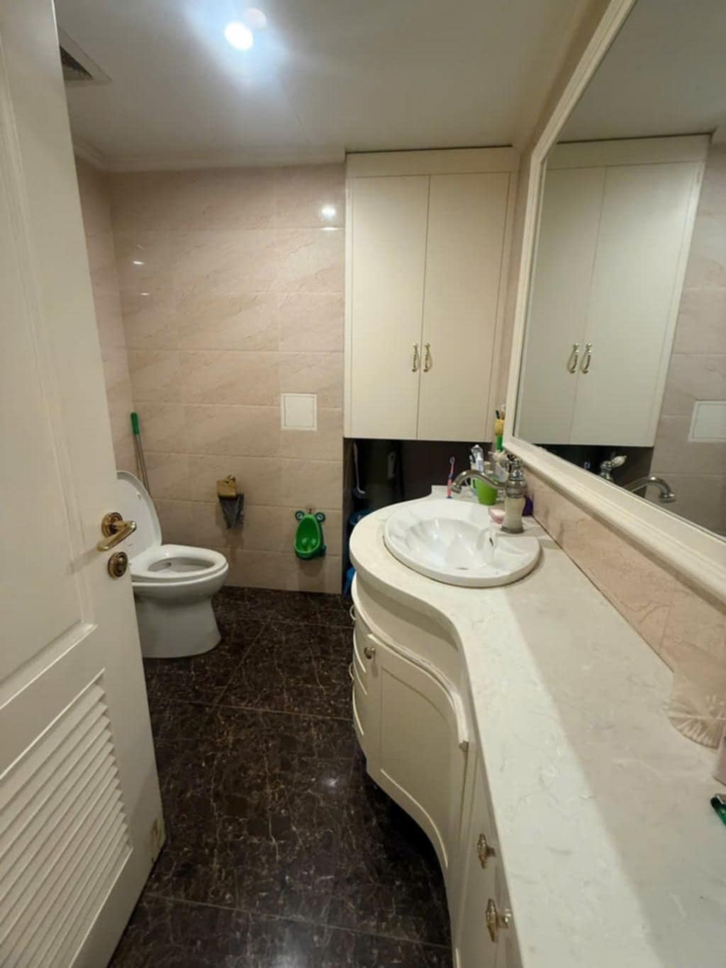 BÁN NHÀ CHUNG CƯ 165B THÁI HÀ - VIEW HỒ HOÀNG CẦU - NHÀ ĐẸP FULL NỘI THẤT Ở LUÔN - Ảnh chính
