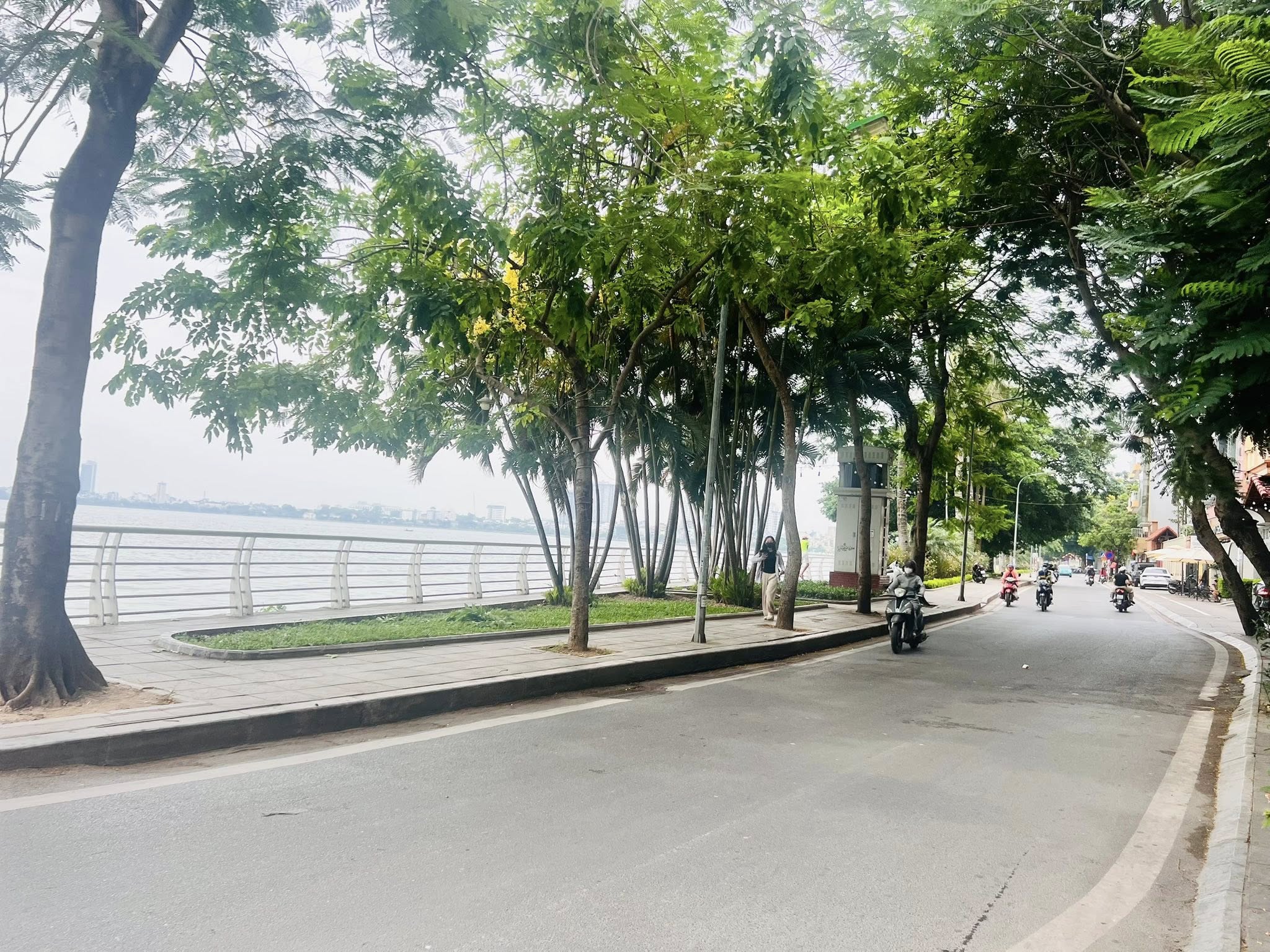 Nhà Dòng Tiền 97m², Tại Ngõ Võng Thị, Bưởi, Tây Hồ, Đang Cho Thuê 30 Triệu/Tháng, Giá 29.8 - Ảnh chính