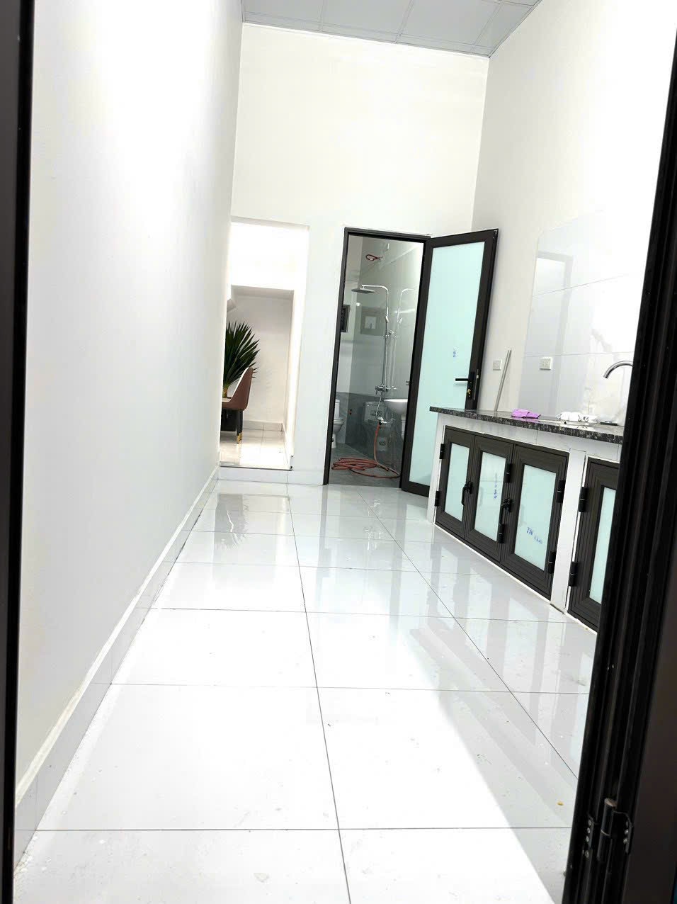 Bán lô góc sẵn nhà 2 tầng tại Lai Cách Cẩm Giàng đường ô tô tránh nhau - Ảnh 4