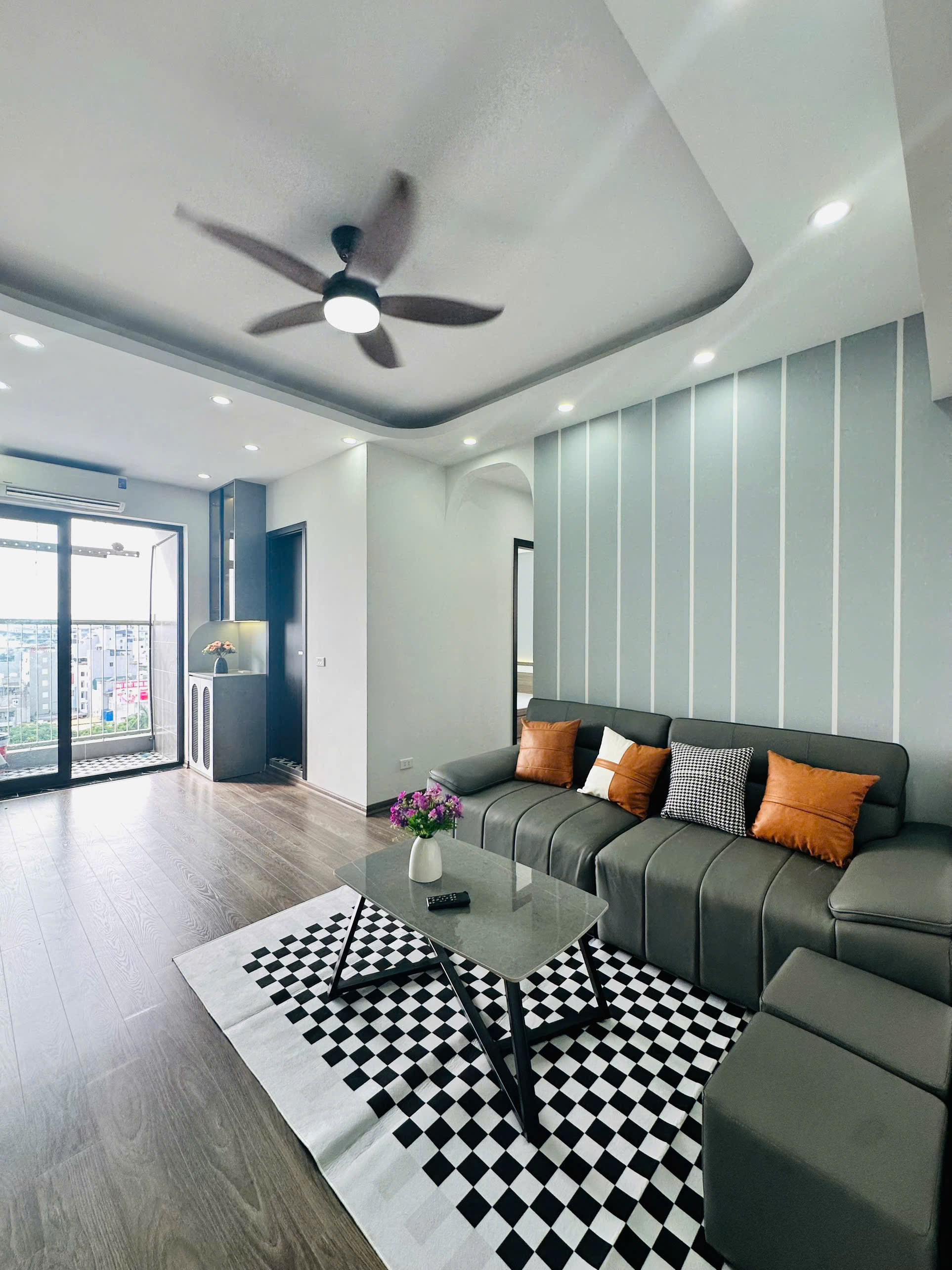 Bán căn hộ chung cư CT1-A1 Linh Đàm, 45m2, 2 ngủ, căn góc 2 mặt view đẹp, 3ty480 - Ảnh chính