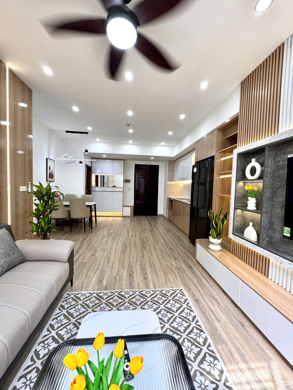 Bán căn chung cư hiếm, đẹp tòa CT2-TP Linh Đàm 57m2, 2 ngủ, full NT, 4ty170 - Ảnh 2
