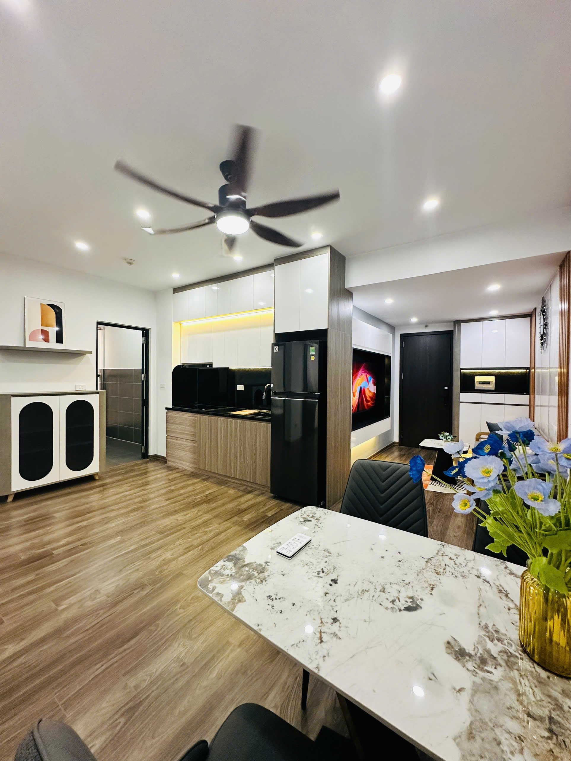 Bán căn hộ chung cư sổ đỏ Kim Văn Kim Lũ, Đại Kim, Hoàng Mai, 60m2 x 2 ngủ, 4.0x tỷ - Ảnh 1