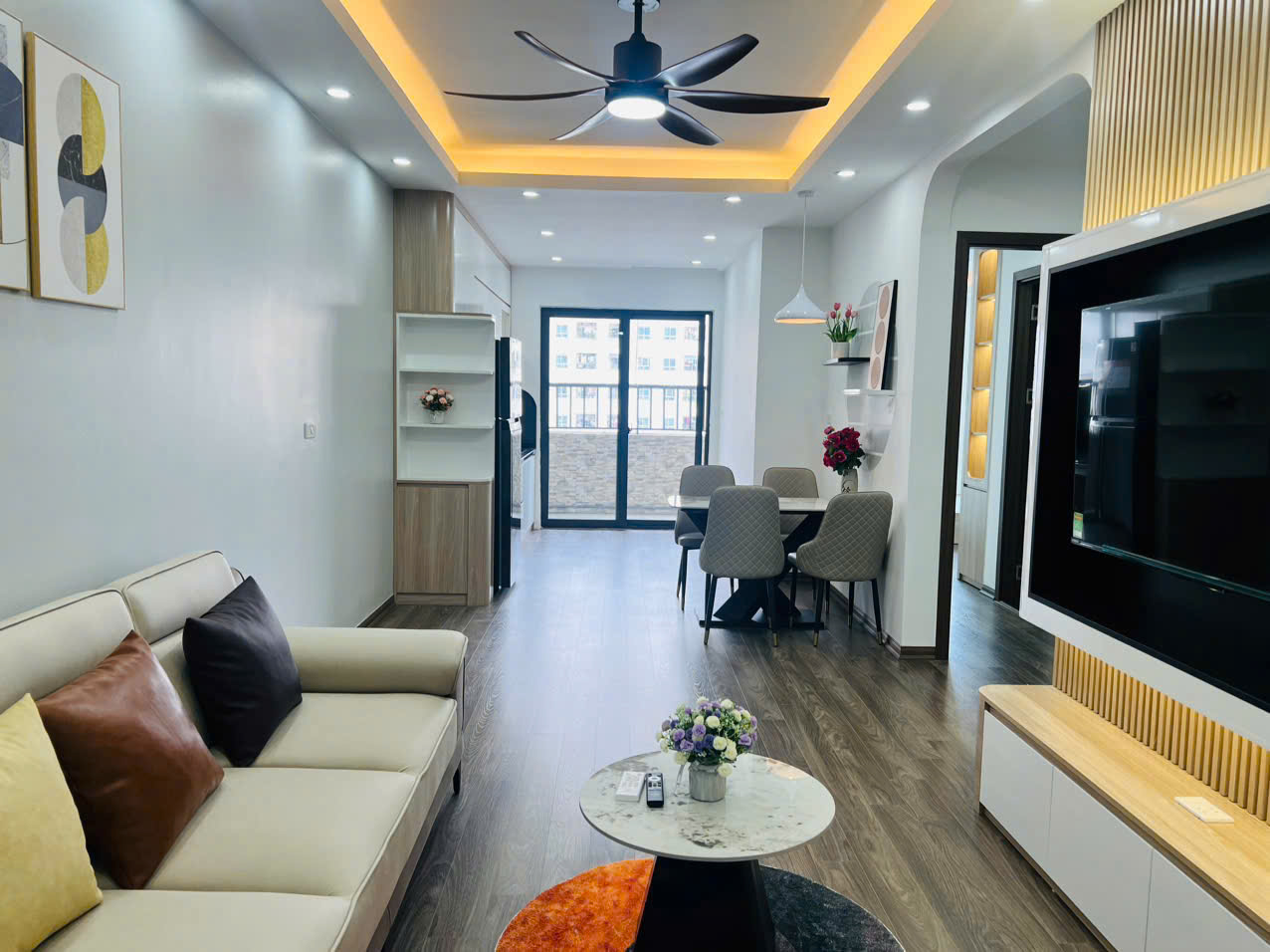 Bán căn hộ chung cư HH Linh Đàm, Hoàng Mai 71m2, 2 ngủ siêu đẹp giá chỉ nhỉnh 2 tỷ - Ảnh 1