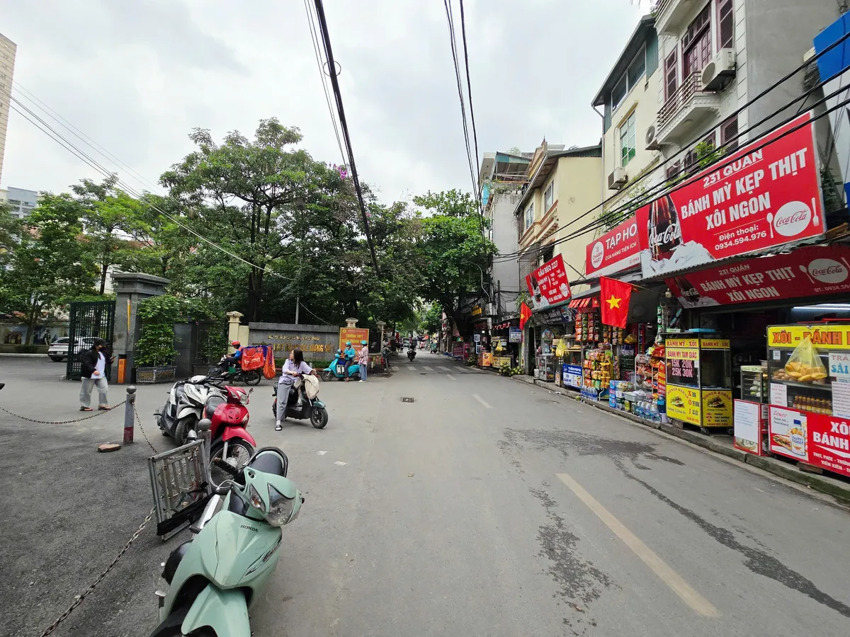 HÀNG ĐẦU TƯ -NHÀ CÁCH ĐƯỜNG ÔTÔ QUAY ĐẦU CHỈ 12M - 30M RA MẶT PHỐ TỐ HỮU- LÔ GÓC 3 MẶT THOÁNG VĨNH V - Ảnh 1