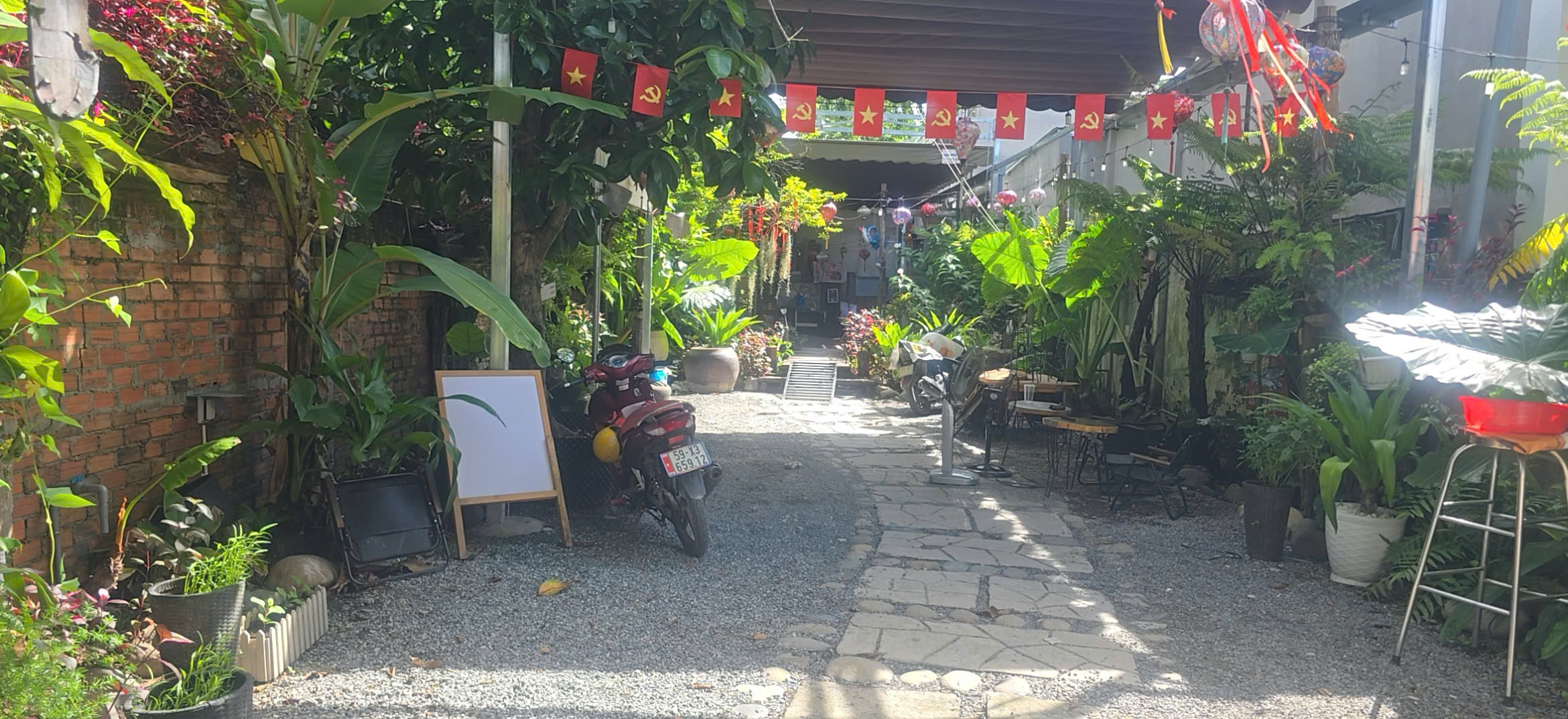 CHO THUÊ MẶT BẰNG KINH DOANH 338m2 MỞ QUÁN CÀ PHÊ HOẶC QUÁN ĂN - Ảnh 2