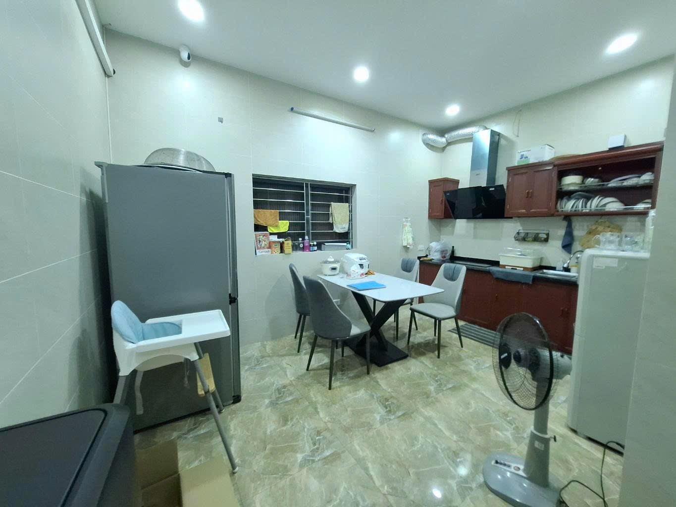 NHÀ ĐẸP PHÂN LÔ Ô TÔ TRÁNH - TRUNG TÂM CẦU GIẤY - HAI THOÁNG TRƯỚC SAU - Ảnh 1