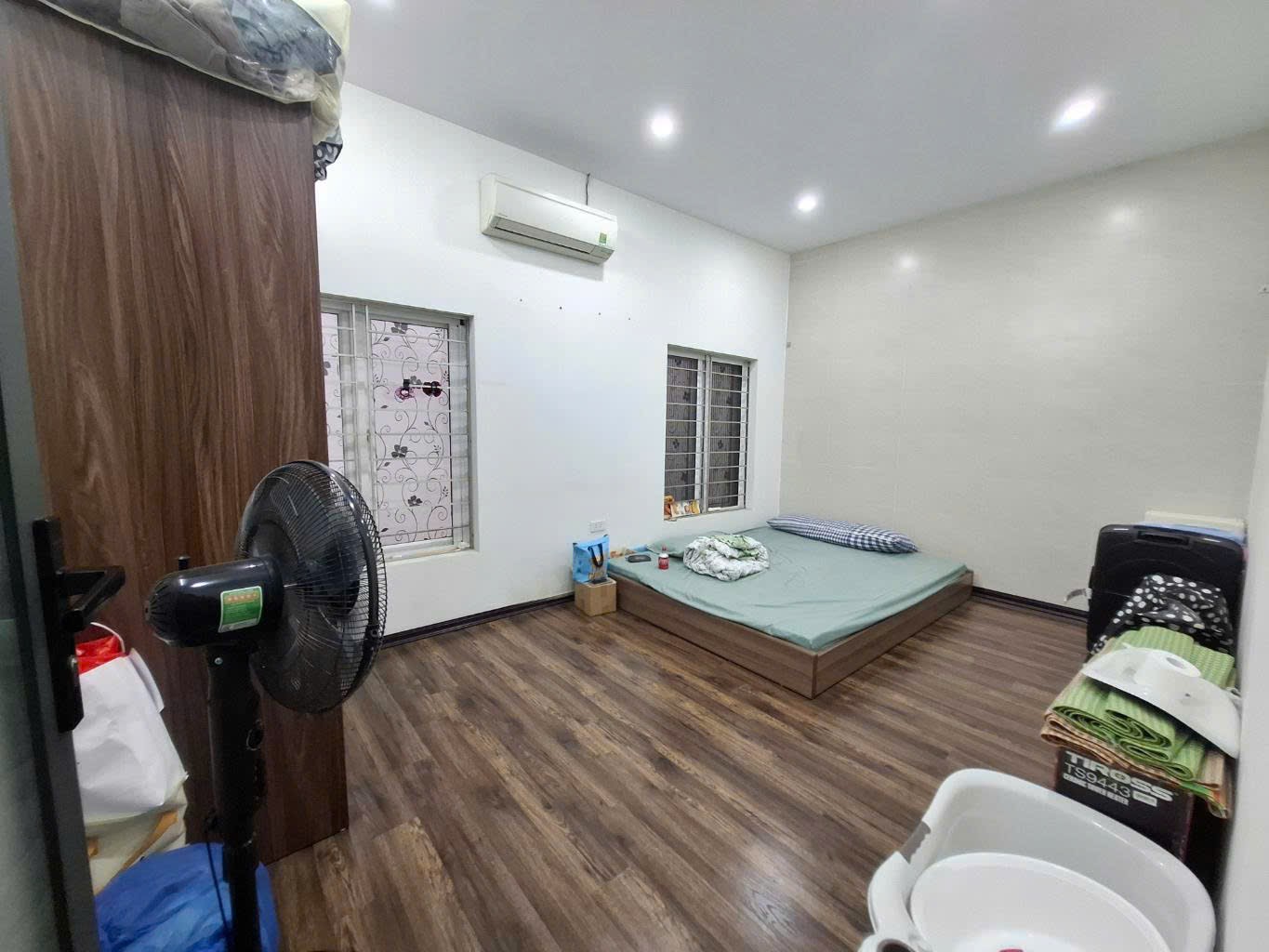 NHÀ ĐẸP PHÂN LÔ Ô TÔ TRÁNH - TRUNG TÂM CẦU GIẤY - HAI THOÁNG TRƯỚC SAU - Ảnh 5