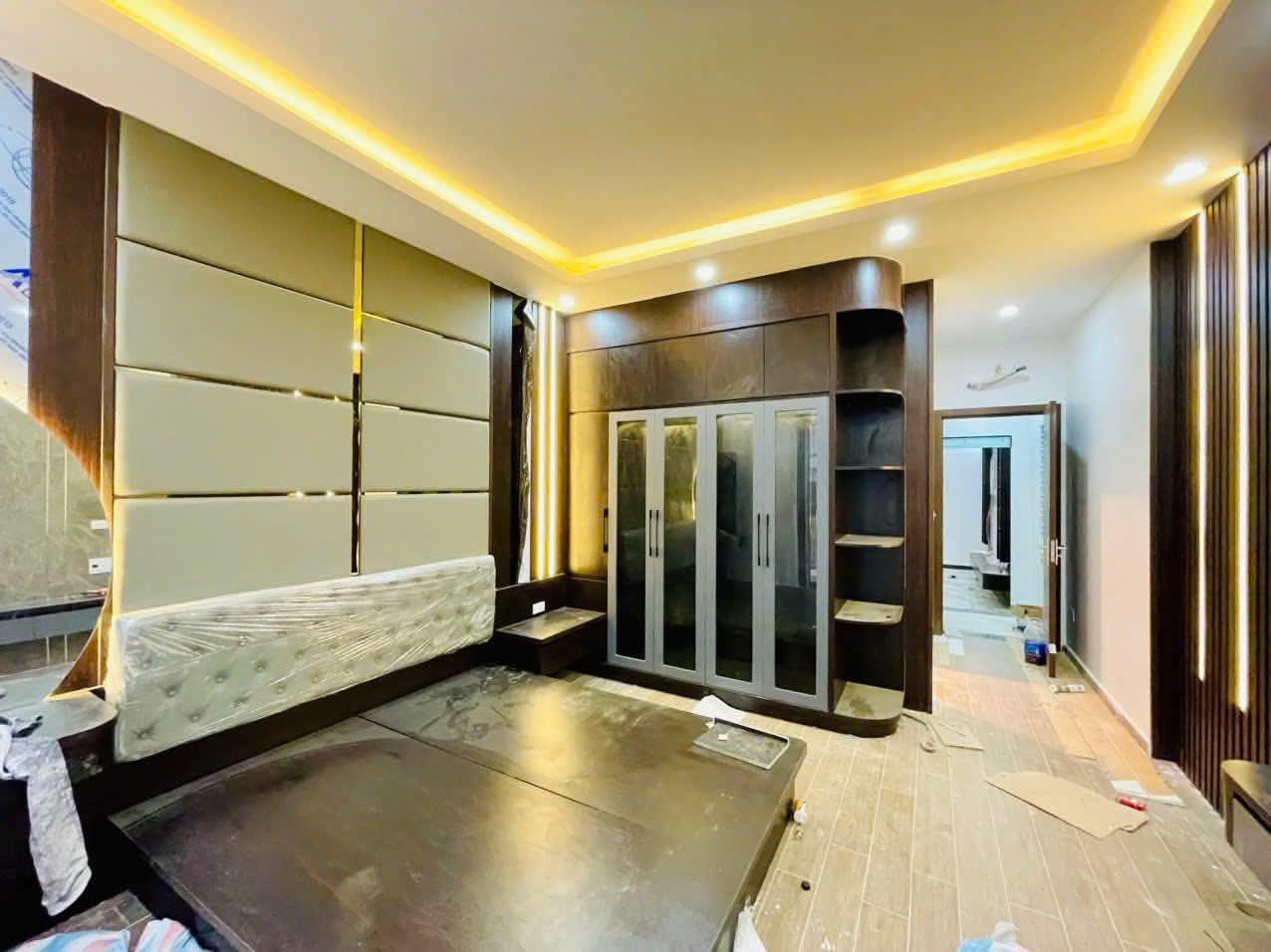 Nhà 4 tầng mới tinh, lô góc, mặt  ngõ Nam Pháp 67m, giá 7.5 tỉ, bán hàng cực đẹp - Ảnh 2