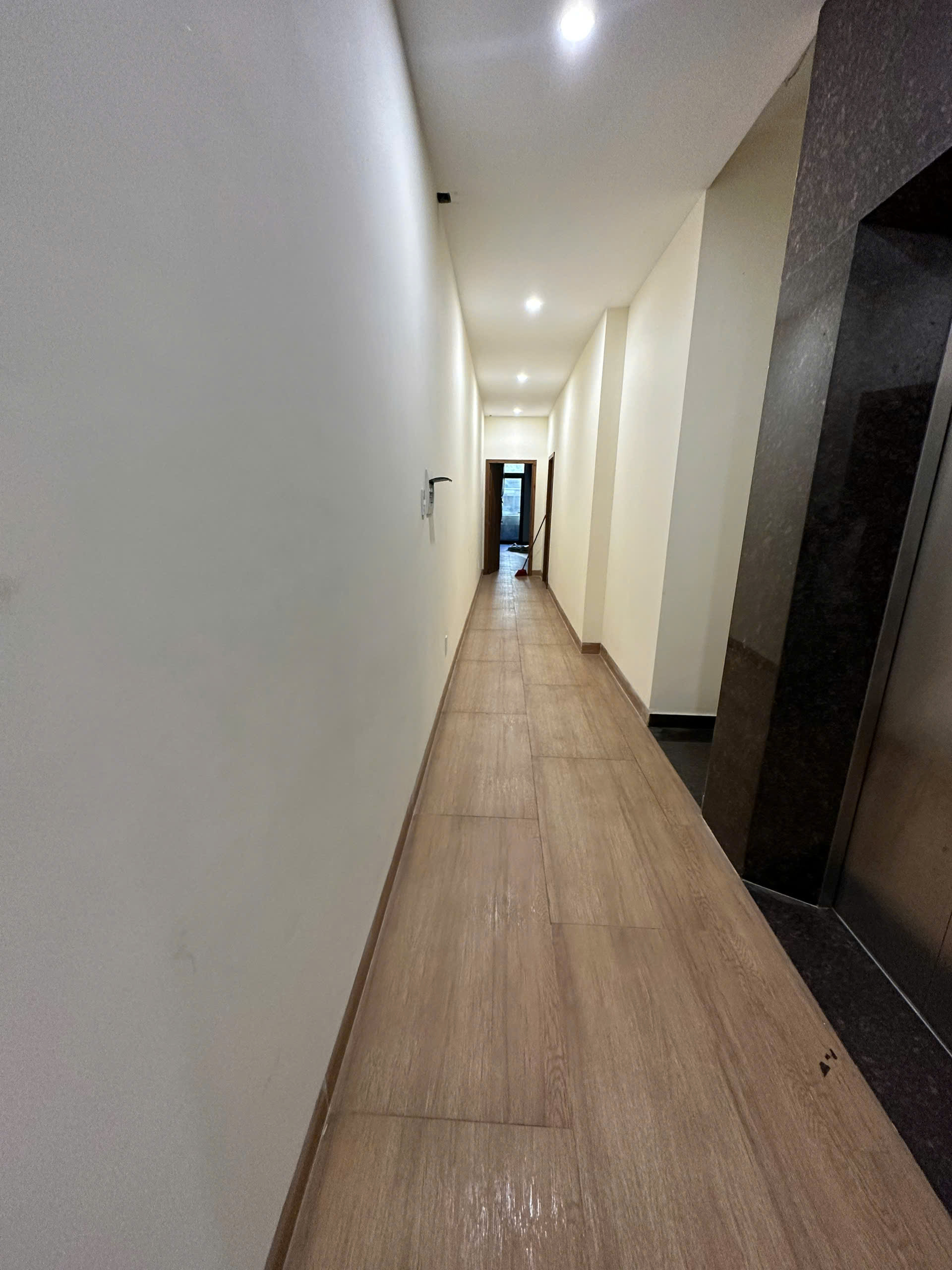 Cho thuê văn phòng tầng 3, tầng 4 mặt tiền tại Hoà Thuận Tây, Hải Châu, Đà Nẵng. - Ảnh 4