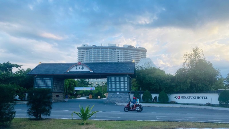 # Đất Mặt Tiền Nguyễn Tất Thành gần sát Mikazuki, 375m2, ngang 15mx25m, 27.5 tỷ - Ảnh 1