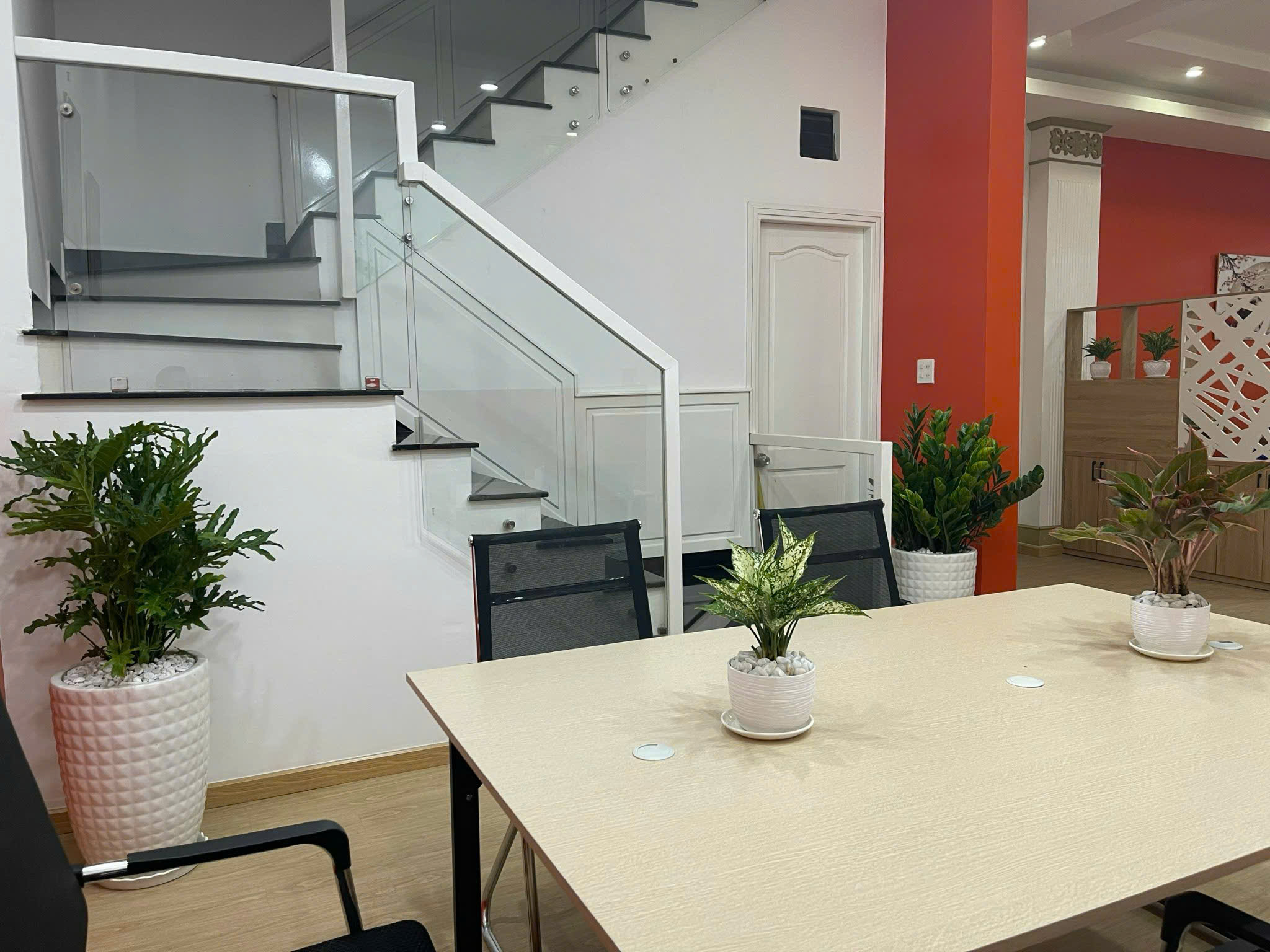 Cho Thuê Mặt Bằng Khu Bàn Cờ Mặt Tiền 26C Hồng Bàng - Trần Bình Trọng, Phường Phước Tiến, TP. Nha - Ảnh chính