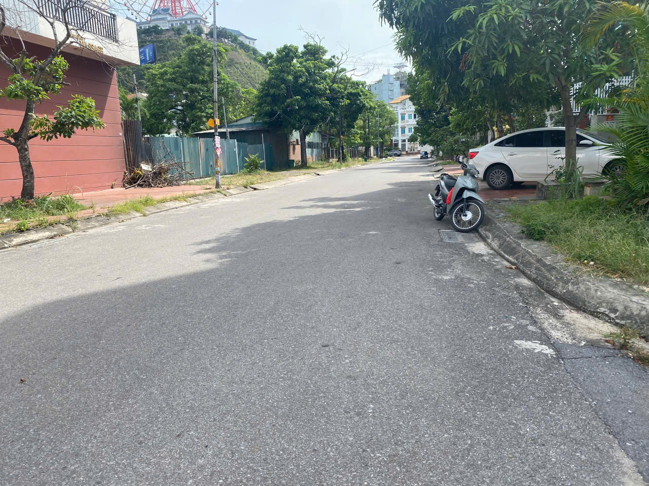 ĐẤT TRUNG TÂM HẠ LONG CÁCH MẶT BIỂN CHƯA ĐẾN 3P ĐI BỘ 211,5M2 CHỈ 70TR/M2. LH:0353561379. - Ảnh 2